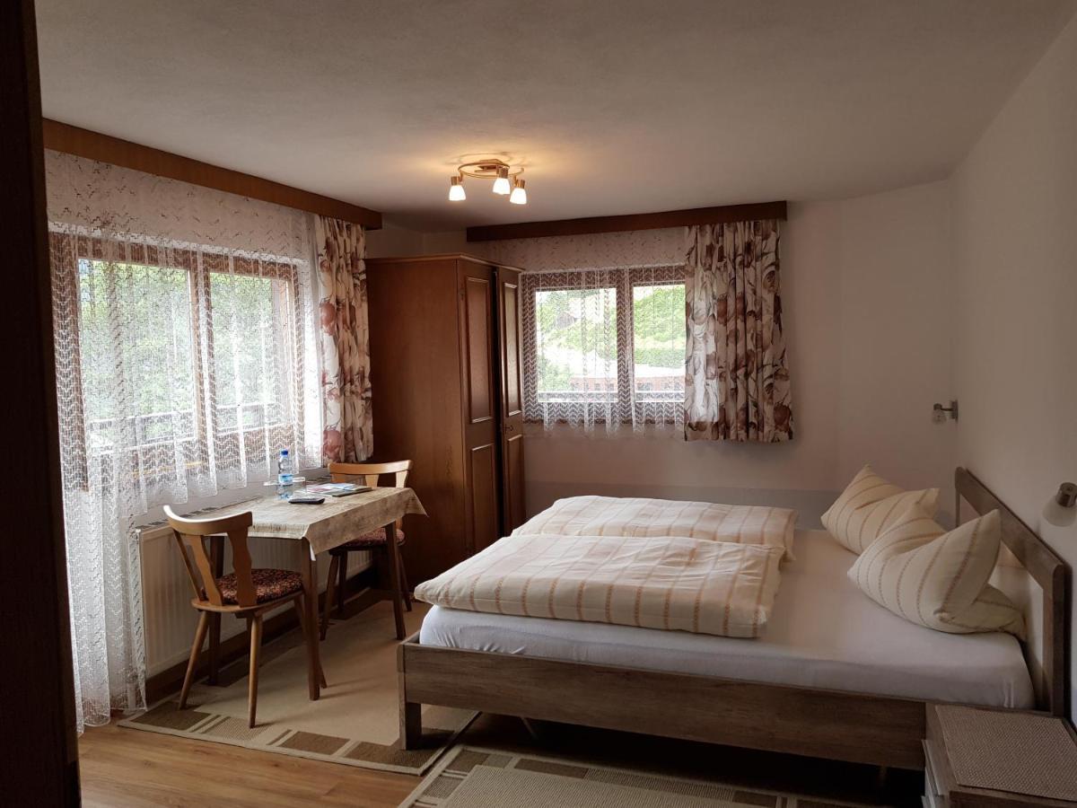 Bed and Breakfast Haus Tannegg à Pettneu am Arlberg Extérieur photo