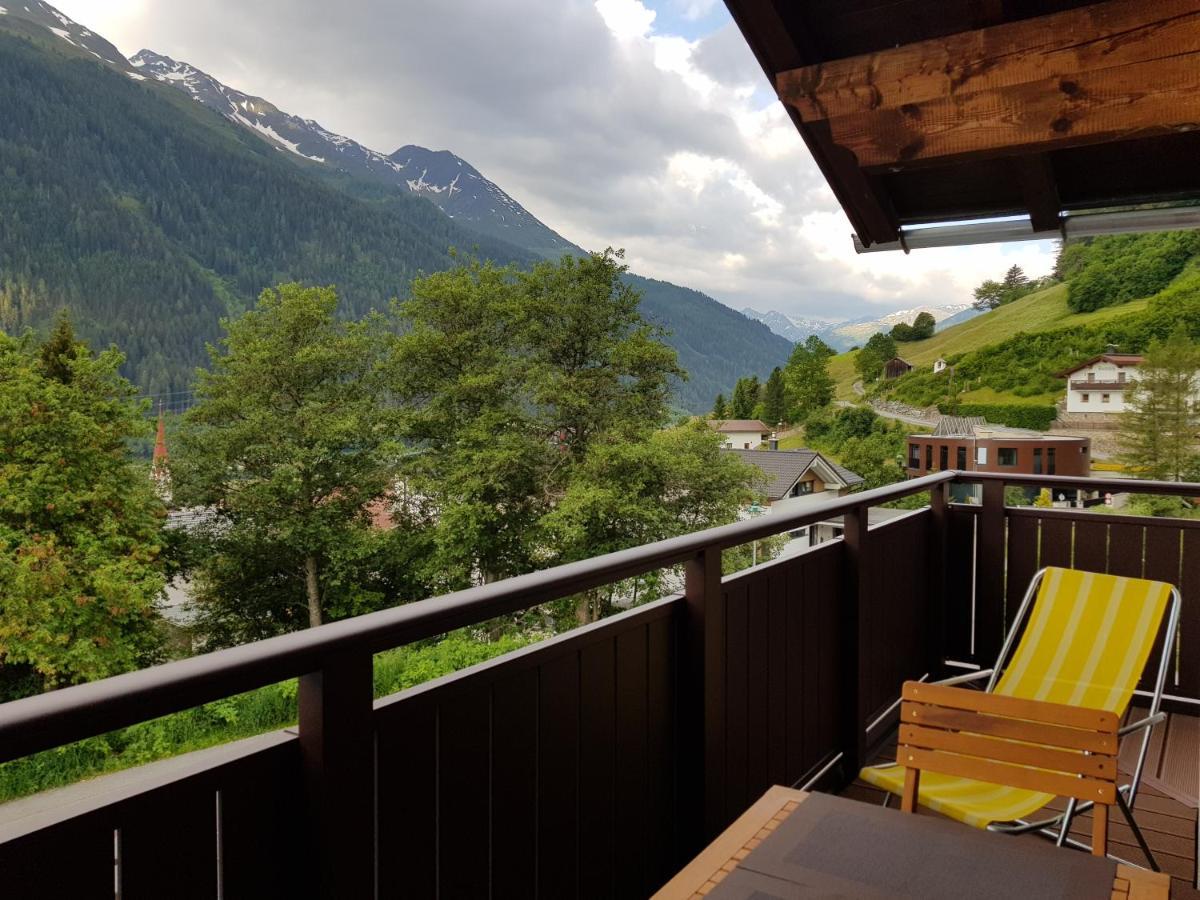 Bed and Breakfast Haus Tannegg à Pettneu am Arlberg Extérieur photo
